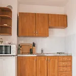 شقة Micic