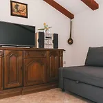 شقة Micic